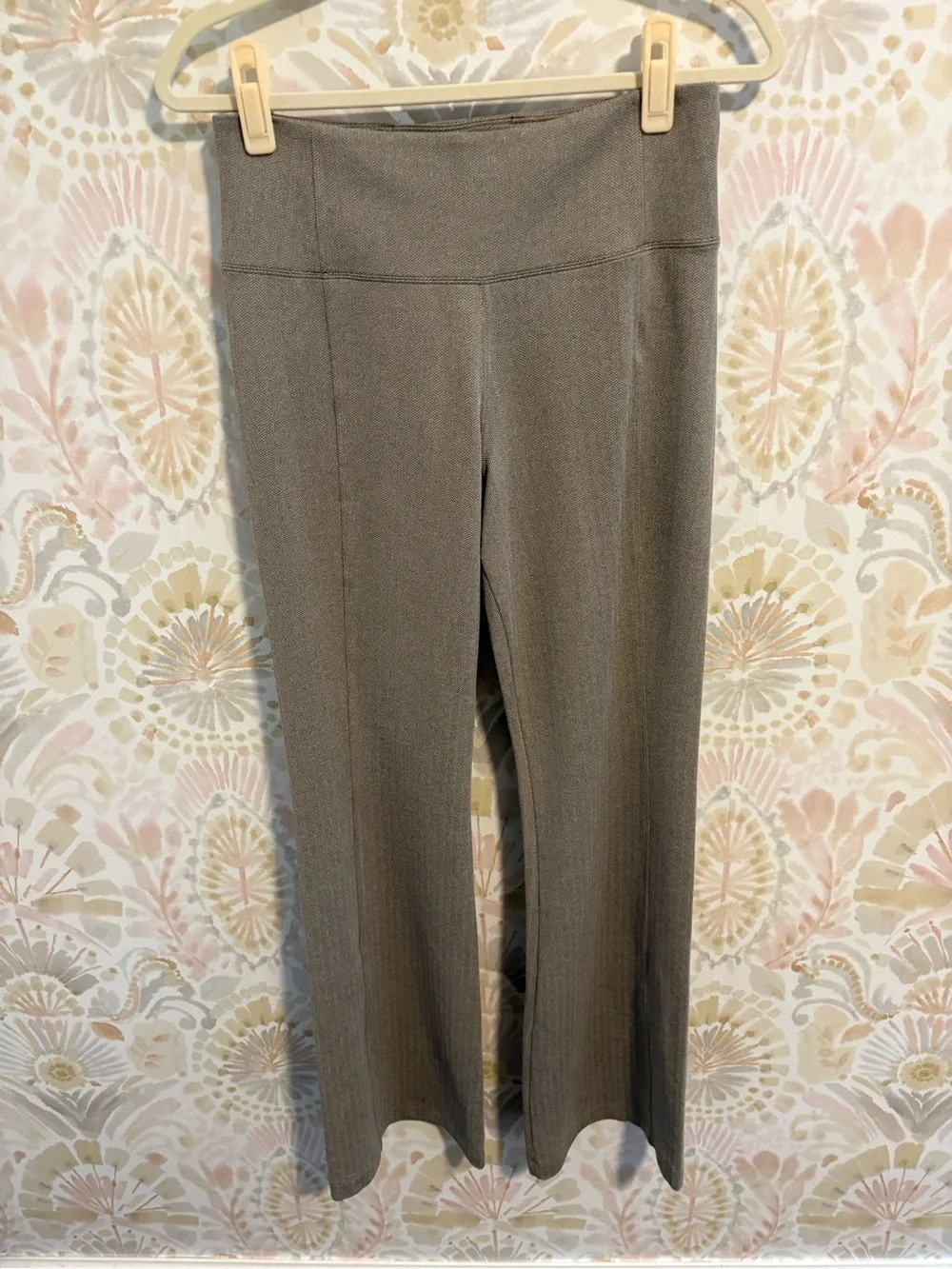 Athleta Delancey Herringbone Flare Pants Brown Tan High Rise Trousers Womens M - Picture 4 of 8